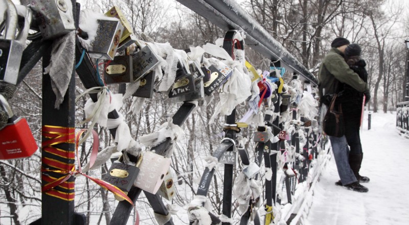 Bridge of love Kijow /By Efrem Lukatsky
